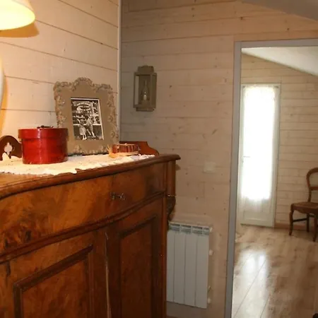Comfortable House With Garden In Location