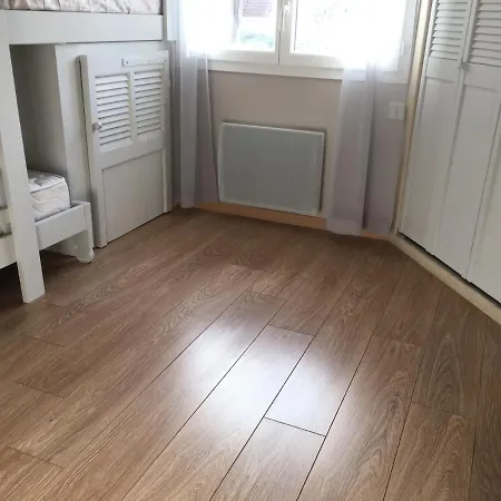 Comfortable House With Garden In Location *