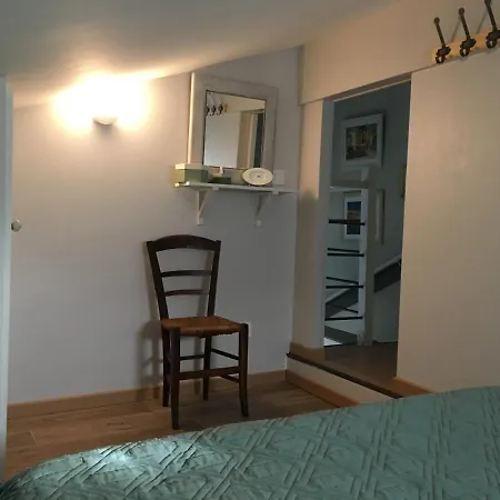 Holiday home Comfortable House With Garden In Location *